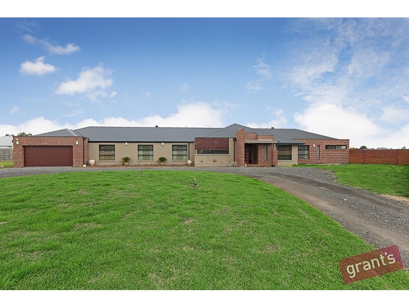 63-67 Fox Road, Narre Warren North VIC 3804