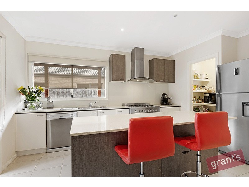 26 Sabel Drive, Cranbourne North VIC 3977