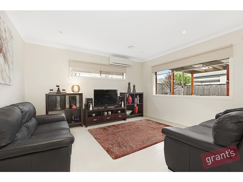 26 Sabel Drive, Cranbourne North VIC 3977