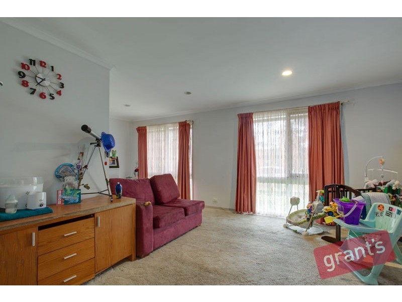 7 Blueberry Crescent, Cranbourne North VIC 3977