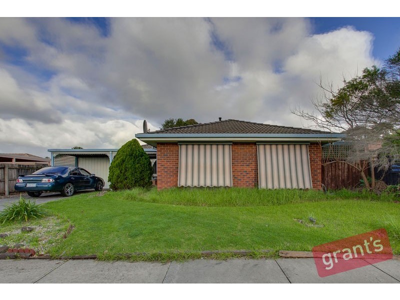 7 Blueberry Crescent, Cranbourne North VIC 3977