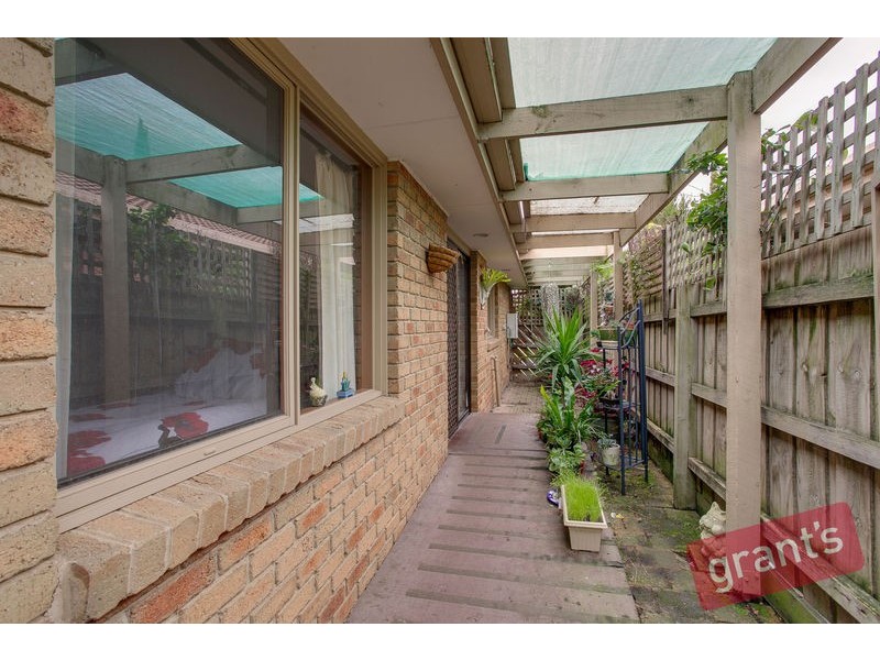 8 Pioneer Court, Berwick VIC 3806