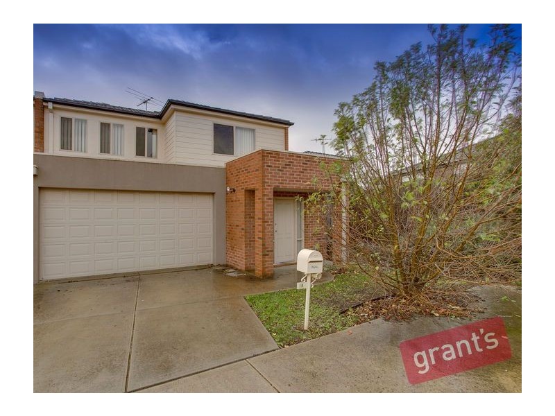 14 Melzak Way, Berwick VIC 3806
