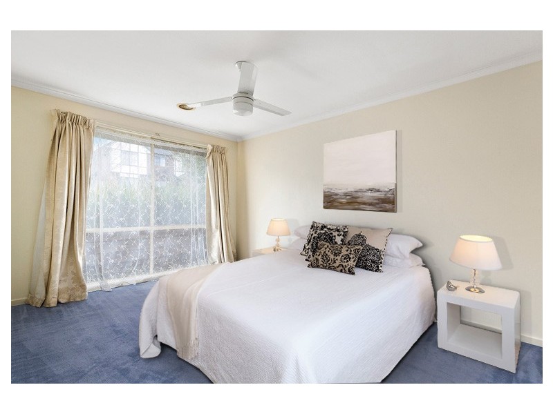 17 Sandalwood Drive, Narre Warren VIC 3805