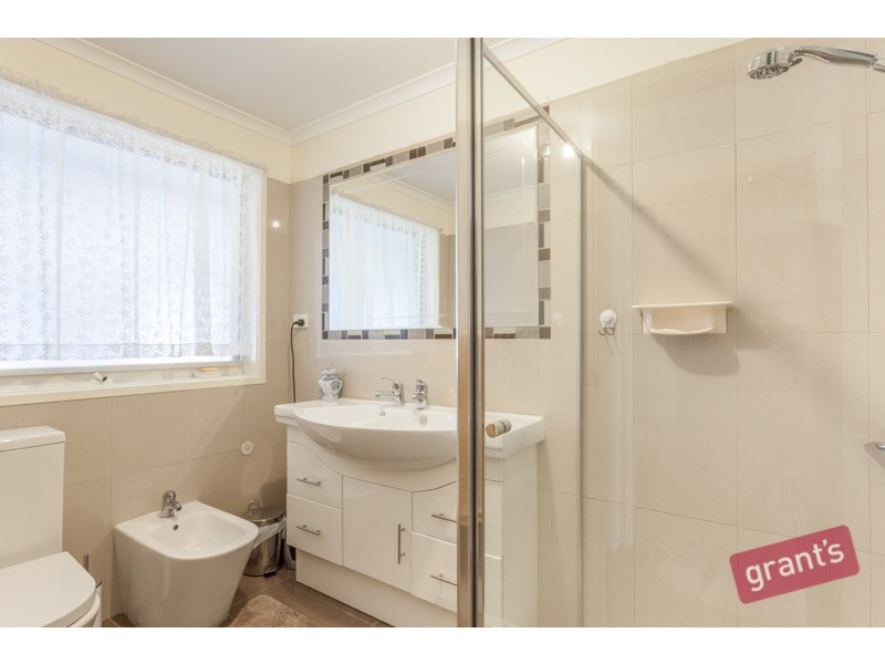 14 Bradley Terrace, Narre Warren VIC 3805