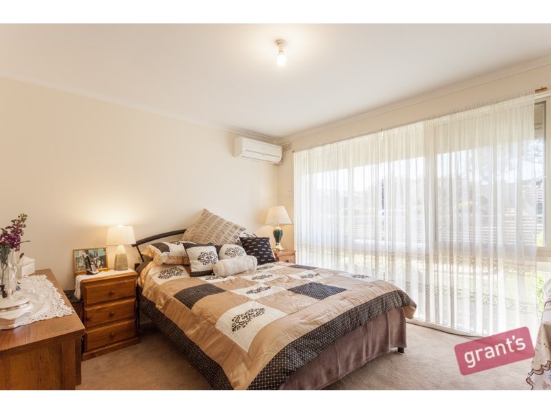 14 Bradley Terrace, Narre Warren VIC 3805