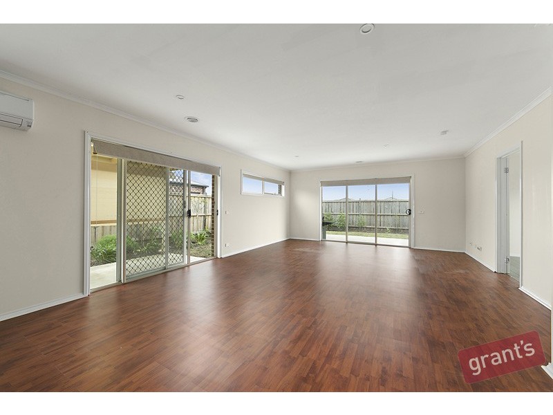 24 Verdant Avenue, Officer VIC 3809