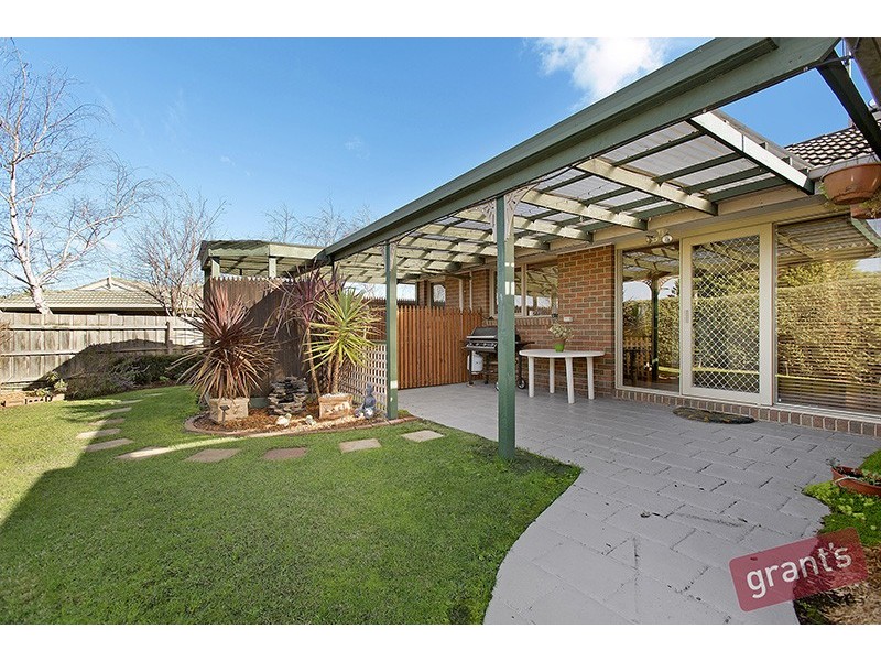 1 Karen Close, Narre Warren South VIC 3805