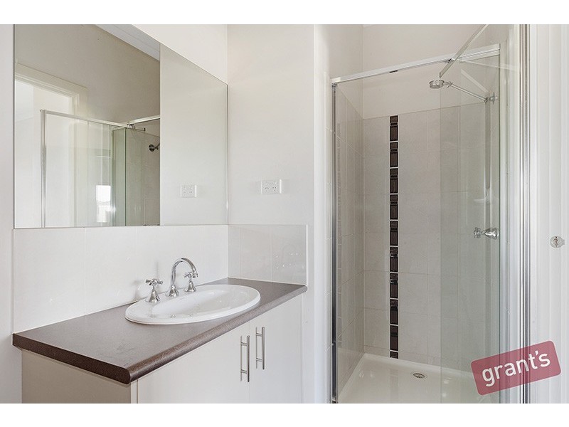 82 Sabel Drive, Cranbourne North VIC 3977