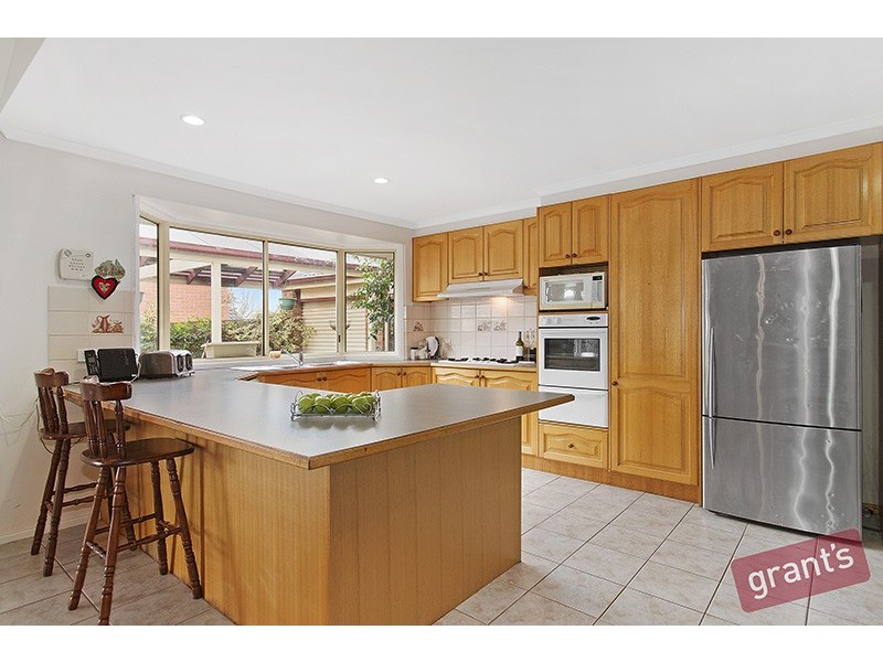 74 The Boulevard, Narre Warren South VIC 3805