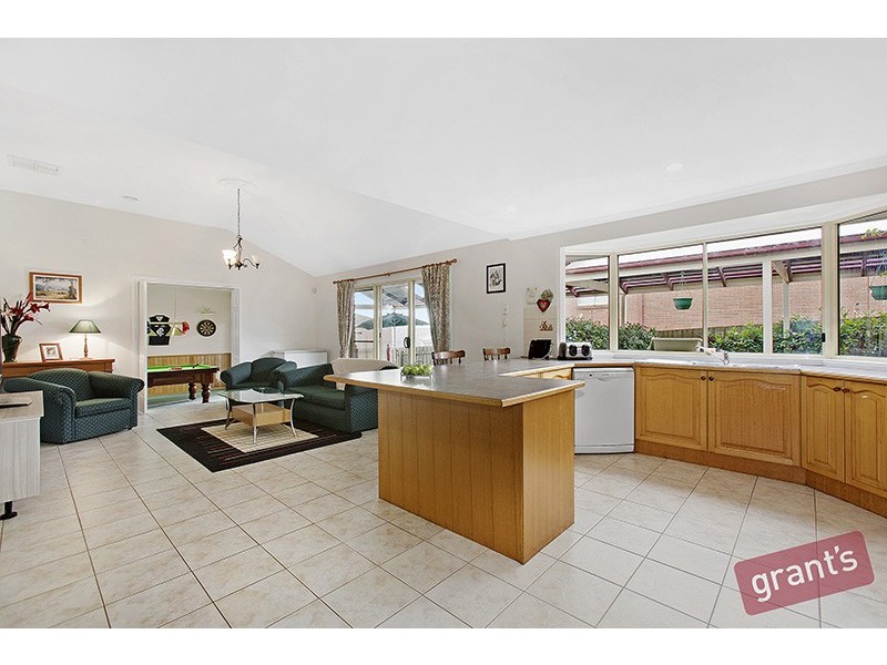 74 The Boulevard, Narre Warren South VIC 3805