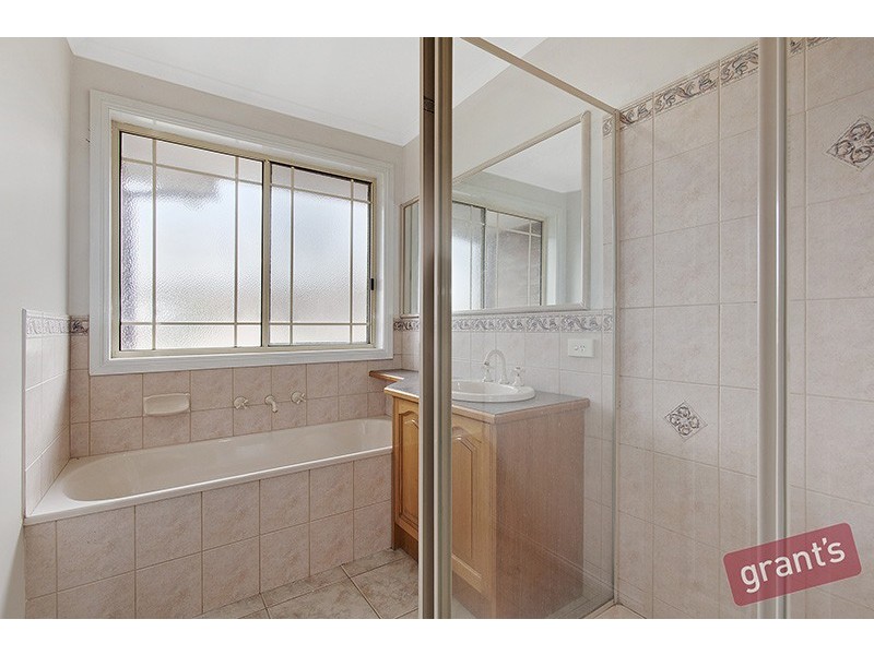 74 The Boulevard, Narre Warren South VIC 3805