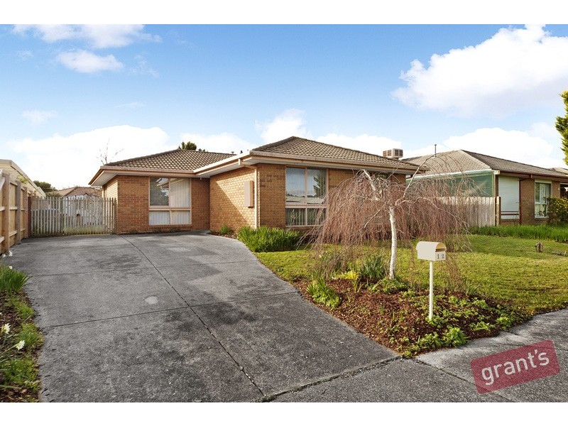 12 Rozzy Parade, Narre Warren VIC 3805