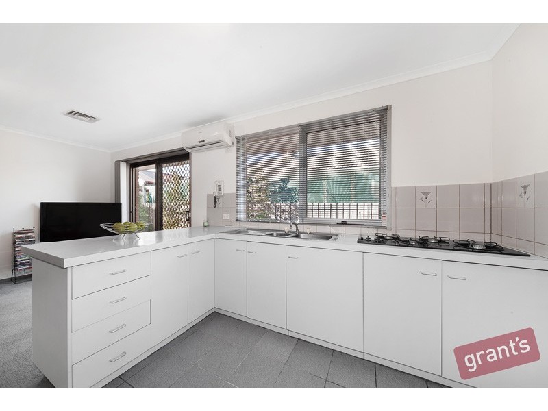 12 Rozzy Parade, Narre Warren VIC 3805