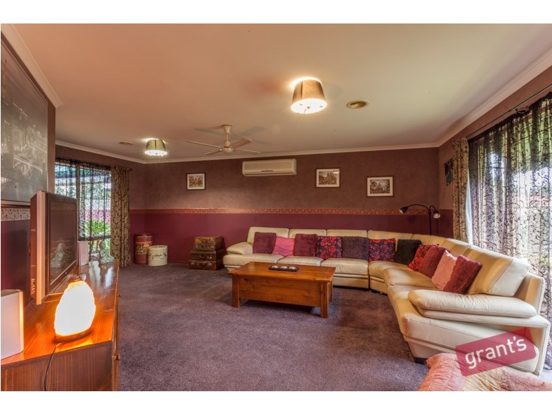 6 Seebeck Drive, Narre Warren South VIC 3805