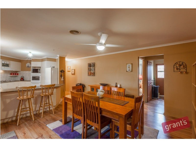 6 Seebeck Drive, Narre Warren South VIC 3805