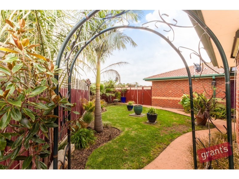 6 Seebeck Drive, Narre Warren South VIC 3805