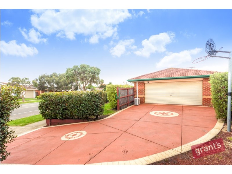 6 Seebeck Drive, Narre Warren South VIC 3805