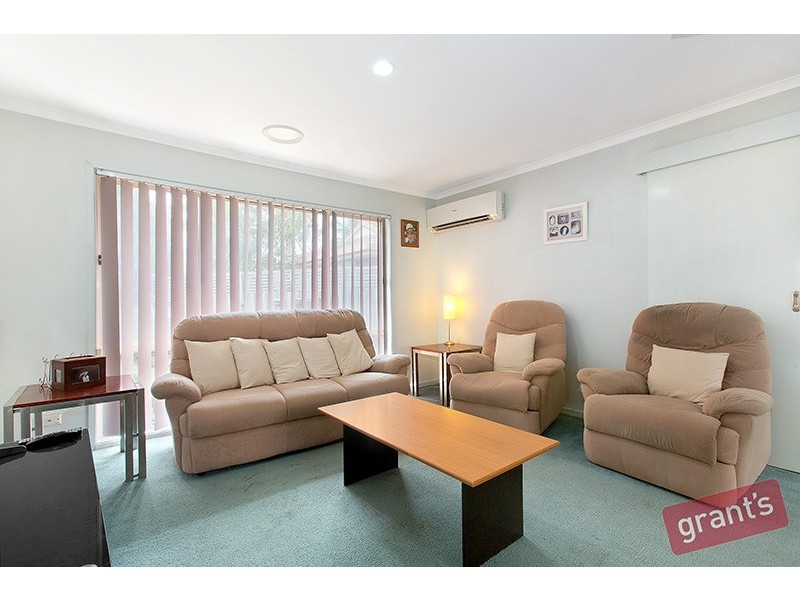 25 Pine Hill Court, Cranbourne North VIC 3977