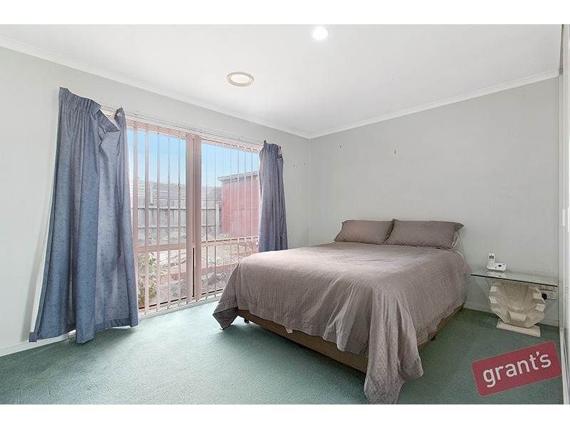 25 Pine Hill Court, Cranbourne North VIC 3977