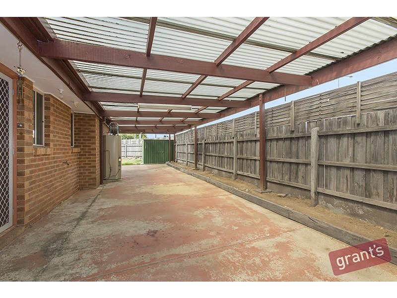 25 Pine Hill Court, Cranbourne North VIC 3977