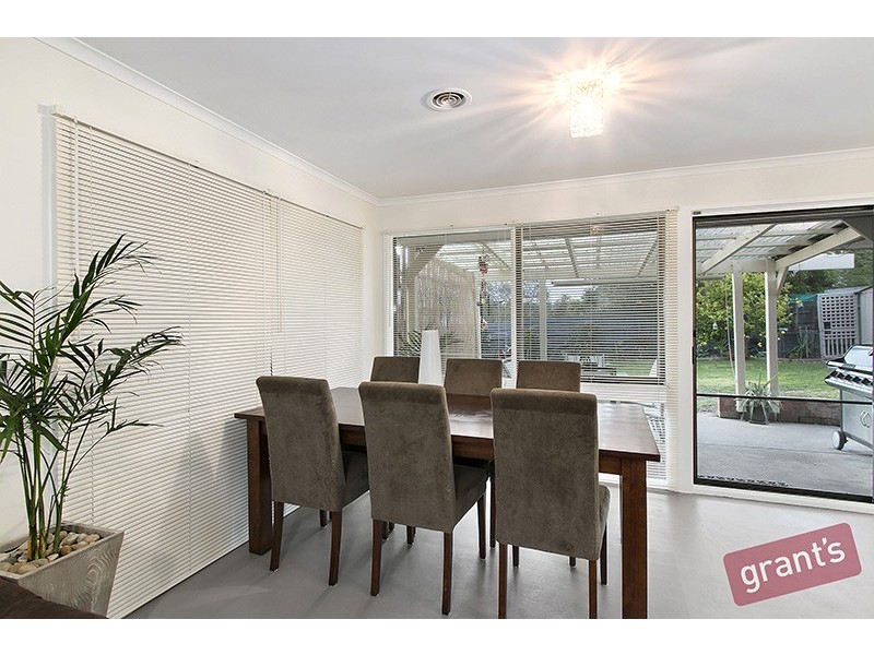 6 Ponto Court, Endeavour Hills VIC 3802