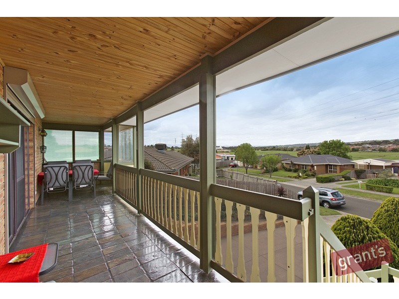 10 Basil Close, Hallam VIC 3803