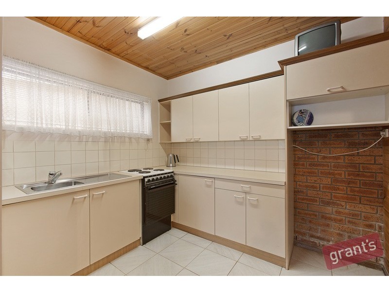 10 Basil Close, Hallam VIC 3803