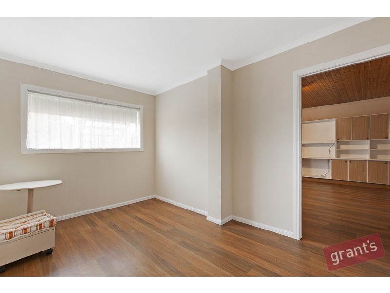 10 Basil Close, Hallam VIC 3803