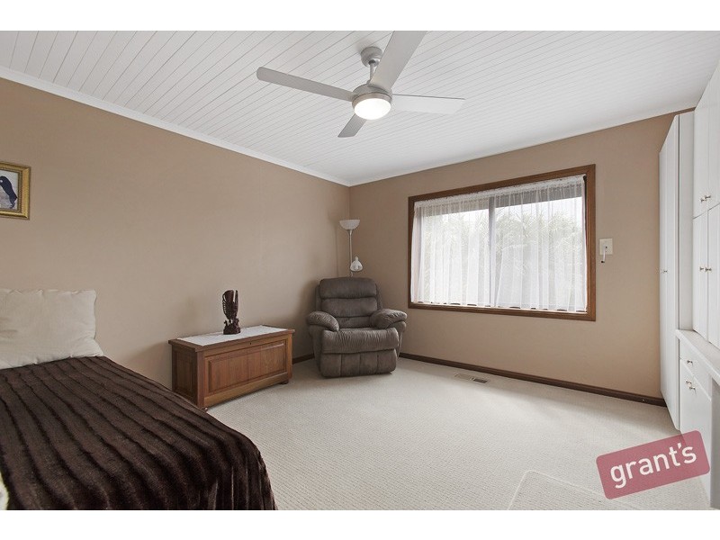 10 Basil Close, Hallam VIC 3803