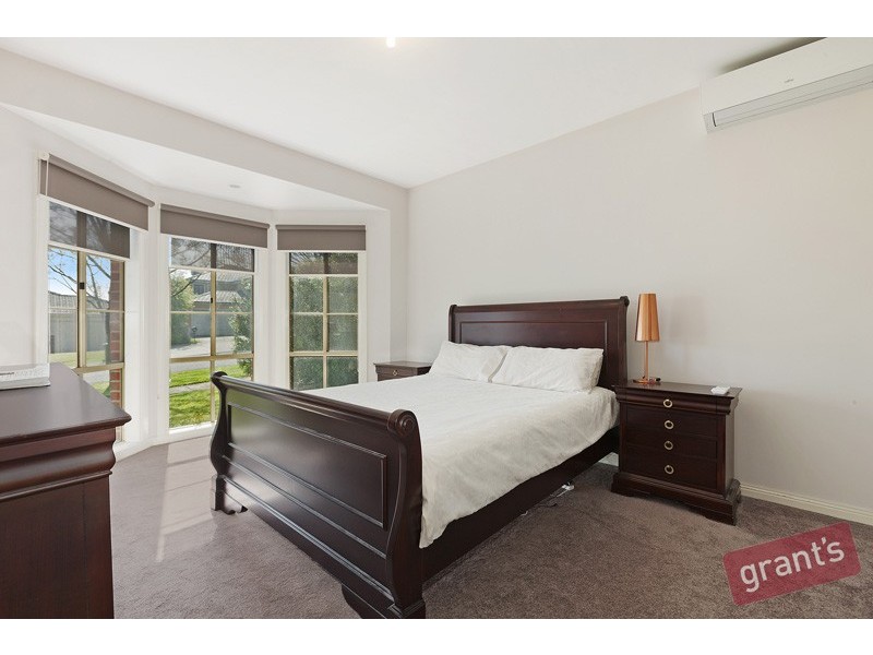 17 Grenfell Rise, Narre Warren South VIC 3805