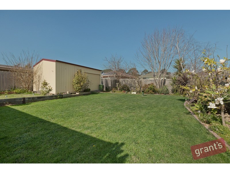 17 Grenfell Rise, Narre Warren South VIC 3805