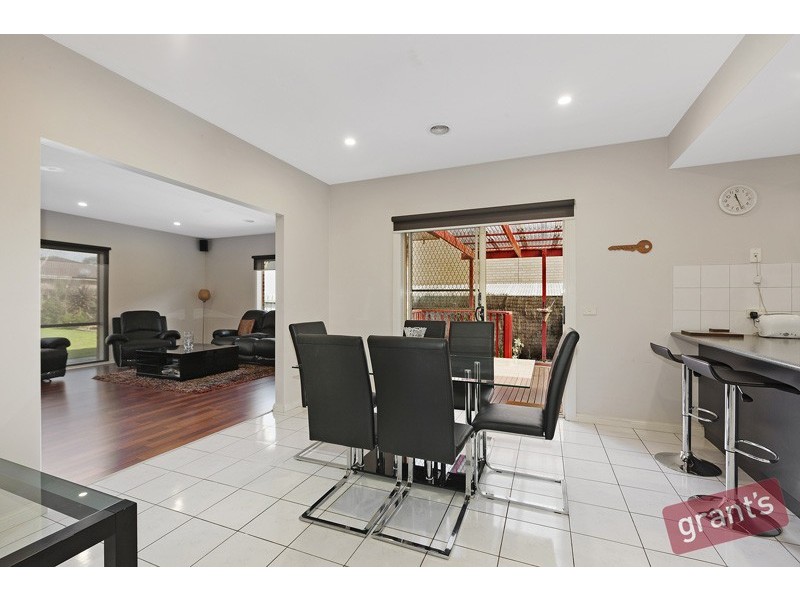 17 Grenfell Rise, Narre Warren South VIC 3805