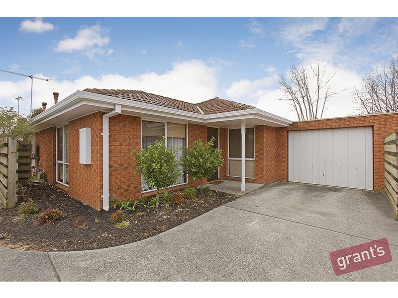 3/8 Lyall Street, Cranbourne VIC 3977