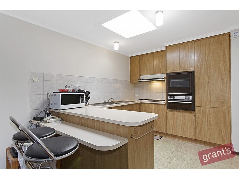 3/8 Lyall Street, Cranbourne VIC 3977