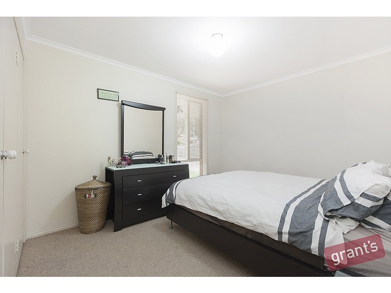 1/21 Ravensthorpe Crescent, Narre Warren VIC 3805