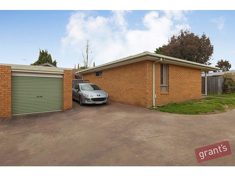 1/21 Ravensthorpe Crescent, Narre Warren VIC 3805