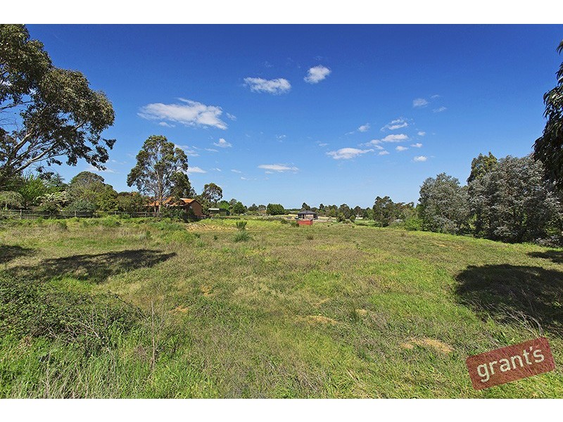 100 Heatherton Road, Narre Warren North VIC 3804