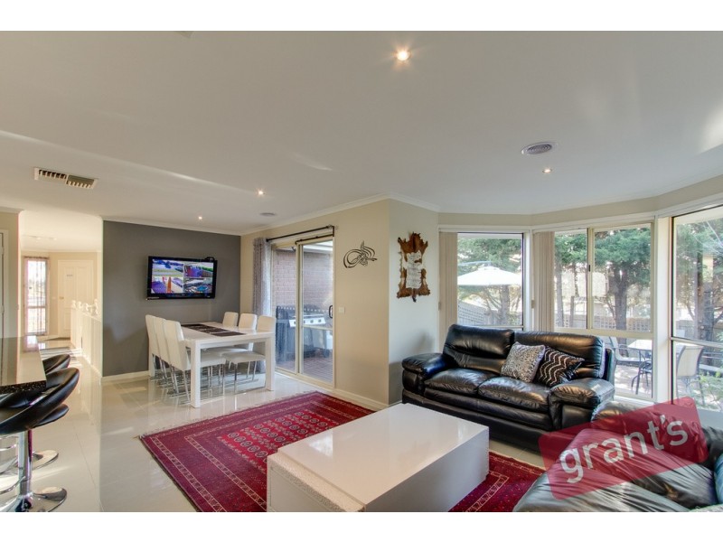 2 Ohio Crescent, Narre Warren VIC 3805