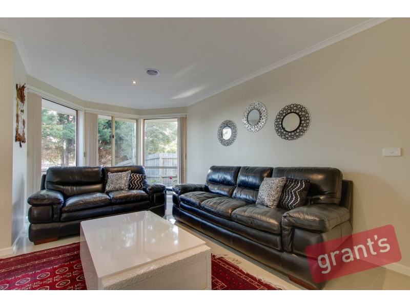 2 Ohio Crescent, Narre Warren VIC 3805