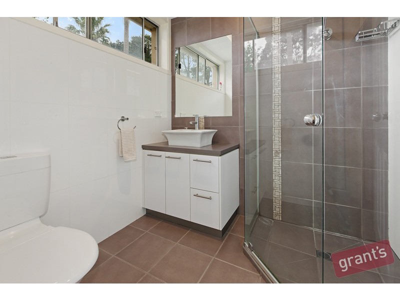 5 Grantchester Road, Narre Warren North VIC 3804