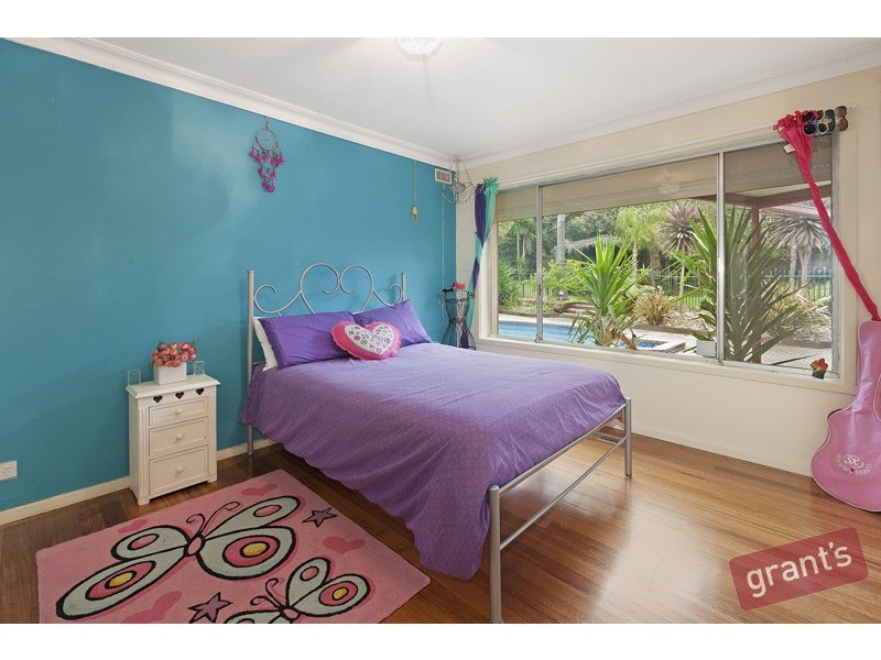 5 Grantchester Road, Narre Warren North VIC 3804