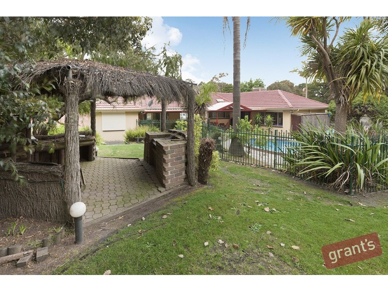 5 Grantchester Road, Narre Warren North VIC 3804