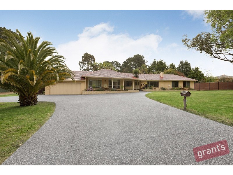 5 Grantchester Road, Narre Warren North VIC 3804