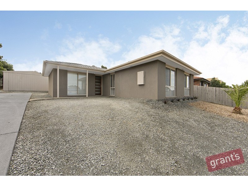 76 Fleetwood Drive, Narre Warren VIC 3805