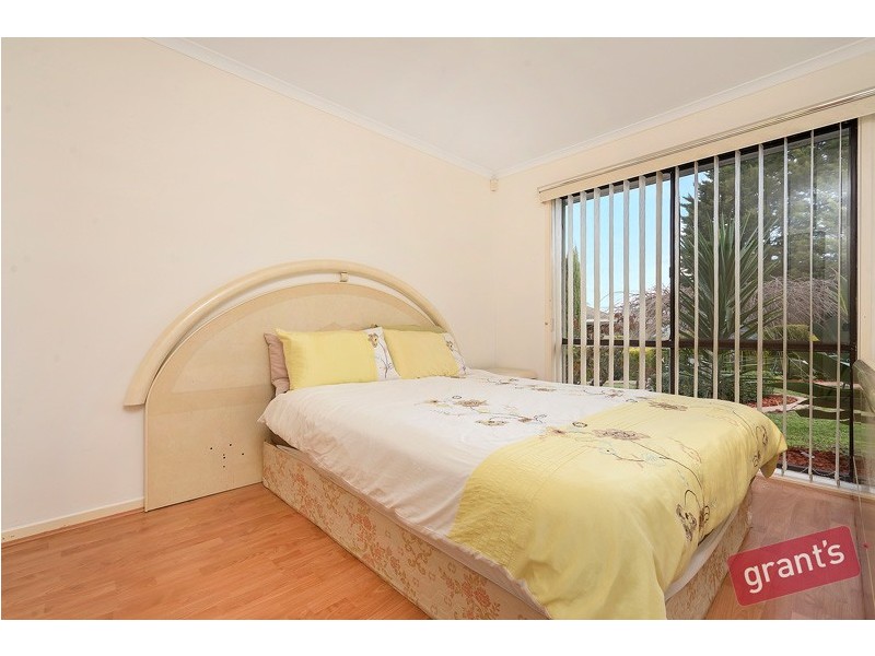 18 Poorinda Rise, Narre Warren VIC 3805