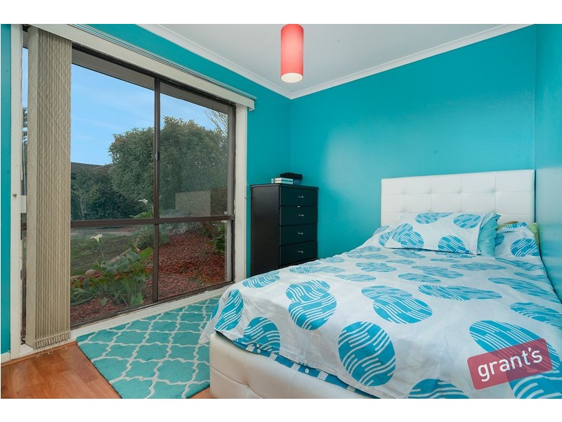 18 Poorinda Rise, Narre Warren VIC 3805