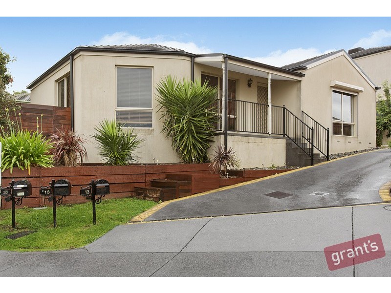 1/13 Sugar Gum Court, Narre Warren South VIC 3805