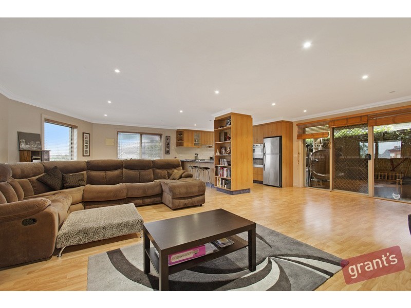 1/13 Sugar Gum Court, Narre Warren South VIC 3805