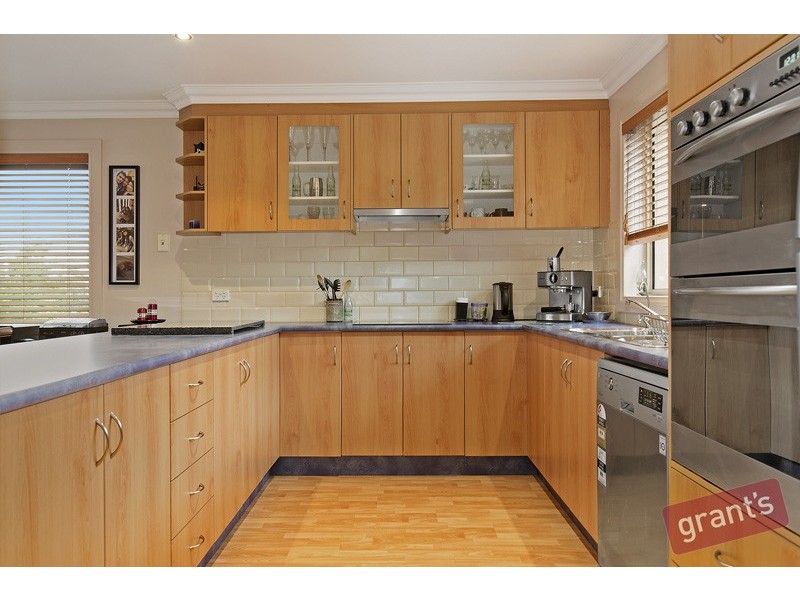 1/13 Sugar Gum Court, Narre Warren South VIC 3805